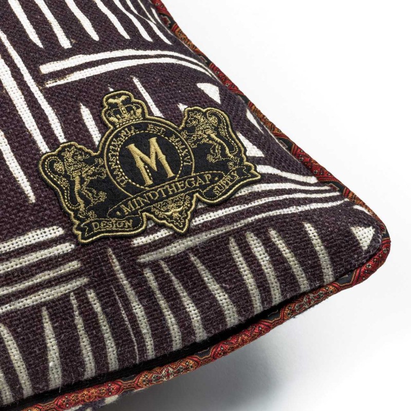 MINDTHEGAP | BOGOLANFINI Linen Cushion | LC40038