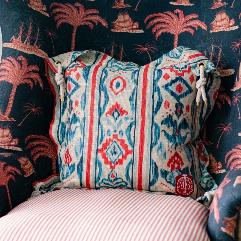 MINDTHEGAP | MEDITERRANEO IKAT Cushion | LC40111